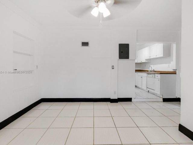 Home for rent at 5260 SW 5th Ter - photo 5499608