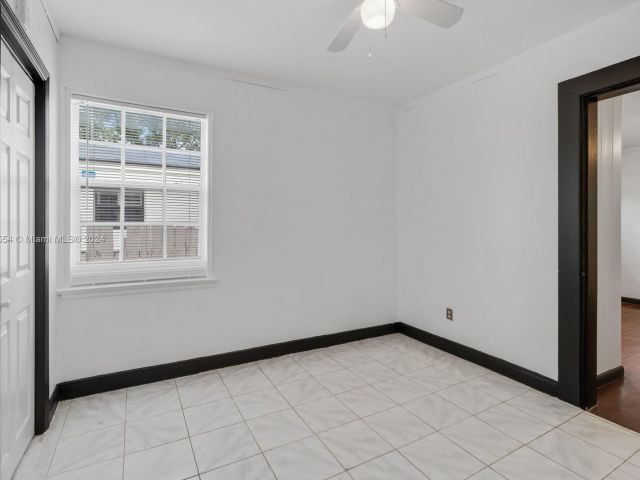 Home for rent at 5260 SW 5th Ter - photo 5499614