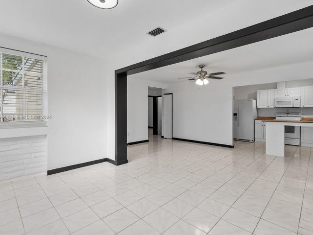 Home for rent at 5260 SW 5th Ter - photo 5499618