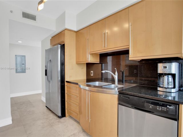 Apartment for sale  Unit #1507 - photo 5507506