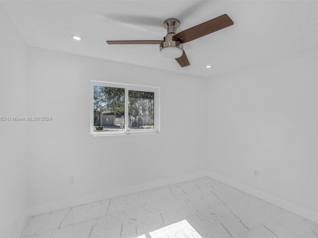 Home for sale at 2901 SW 92nd Ave - photo 5500590