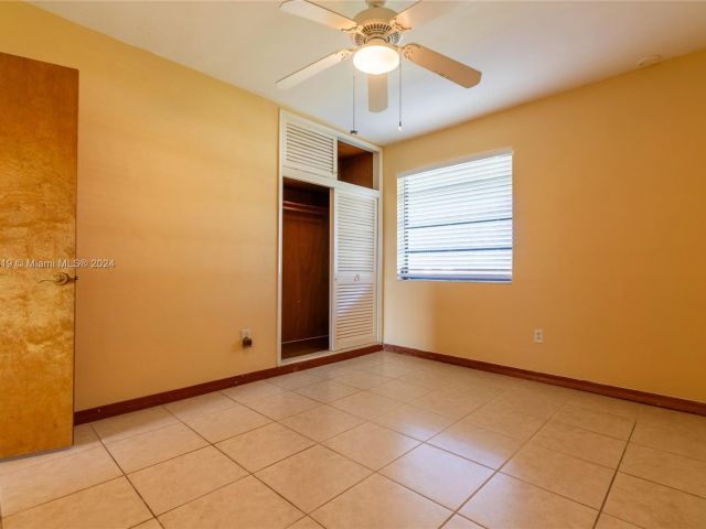 Home for rent at 16221 SW 102nd Ave - photo 5500863