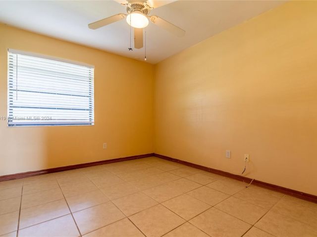 Home for rent at 16221 SW 102nd Ave - photo 5500864