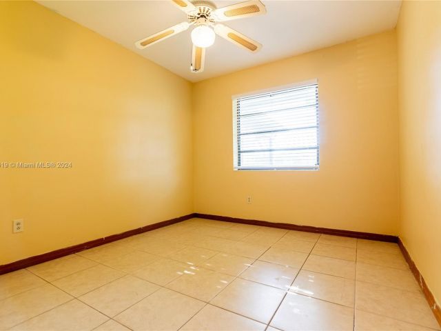 Home for rent at 16221 SW 102nd Ave - photo 5500867