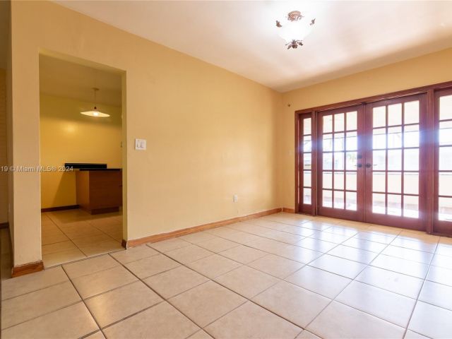 Home for rent at 16221 SW 102nd Ave - photo 5500873