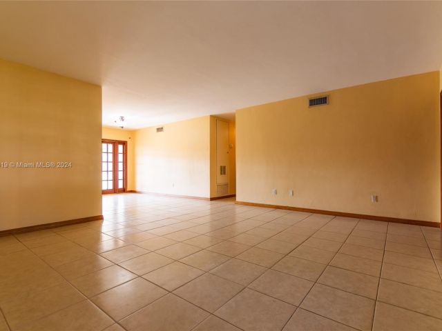 Home for rent at 16221 SW 102nd Ave - photo 5500877