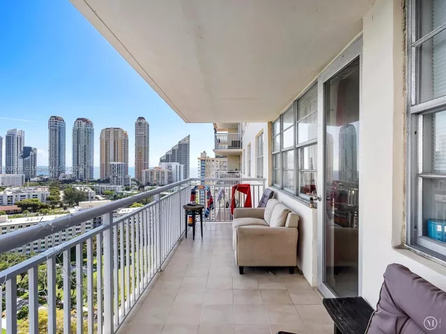 Apartment for sale  Unit #2119 - photo 5507040