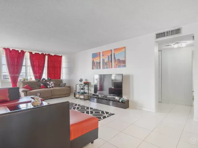 Apartment for sale  Unit #2119 - photo 5507031