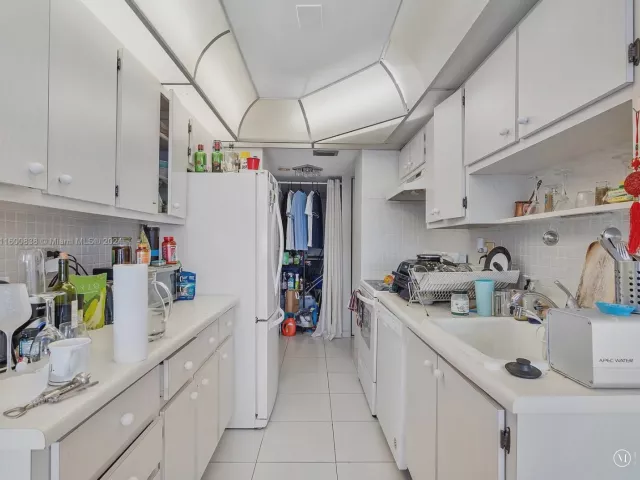 Apartment for sale  Unit #2119 - photo 5507025