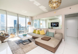 Apartment #5113 at Icon Brickell Tower 1