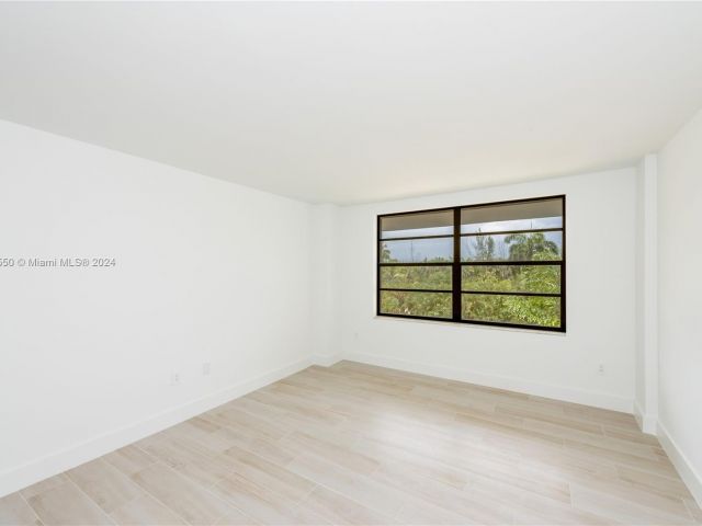 Apartment for sale  Unit #404 - photo 5506514