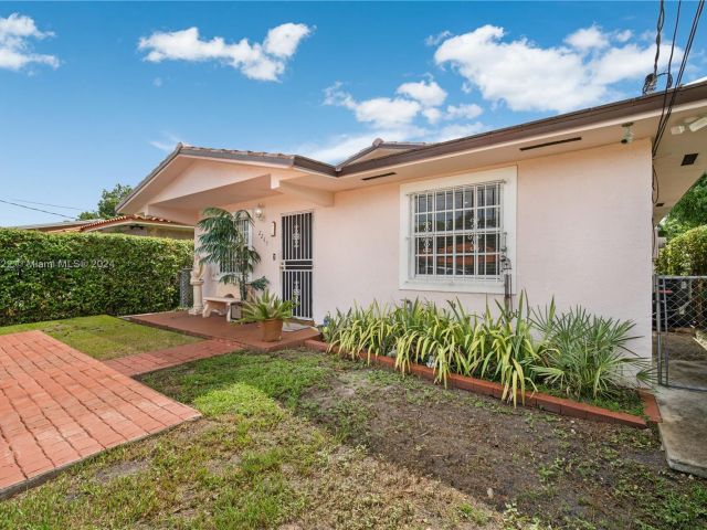 Home for sale at 2245 SW 62nd Ave - photo 5579141