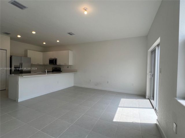 Home for rent at 12106 NW 24th Pl - photo 5501835