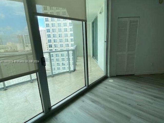 Apartment for rent  Unit #T-2107 - photo 5502934