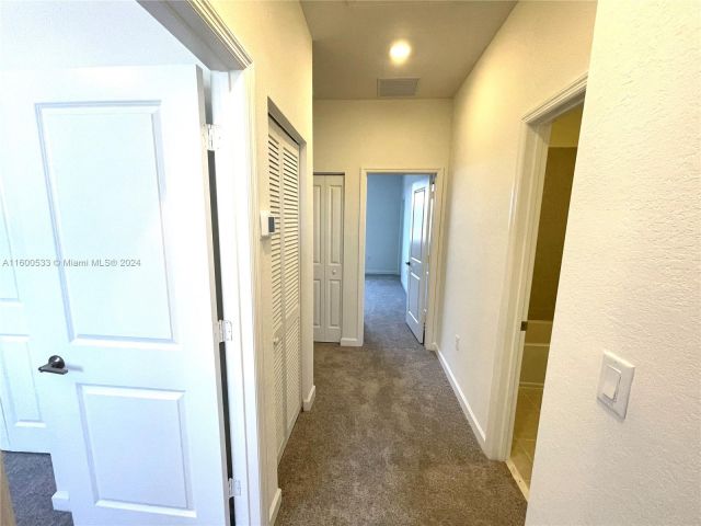 Home for rent at 12867 SW 233rd Ter 12867 - photo 5502814