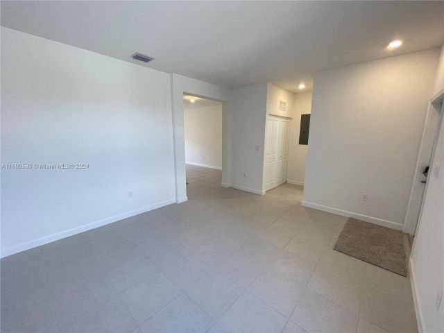 Home for rent at 12867 SW 233rd Ter 12867 - photo 5502819