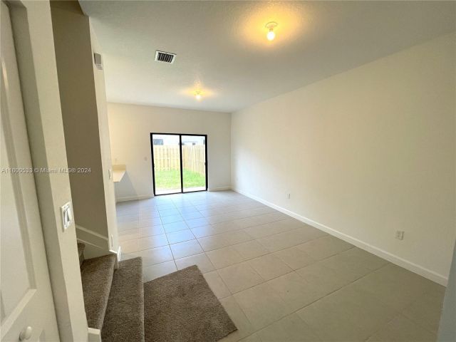 Home for rent at 12867 SW 233rd Ter 12867 - photo 5502822