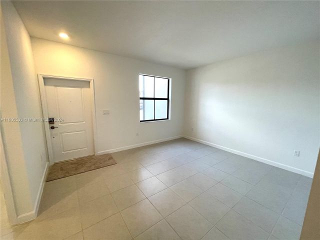 Home for rent at 12867 SW 233rd Ter 12867 - photo 5502823