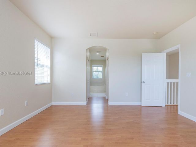 Home for sale at 1441 SE 16th Ave - photo 5503044