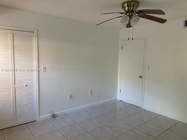 Home for rent at 221 W Park Dr 101-3 - photo 5504009