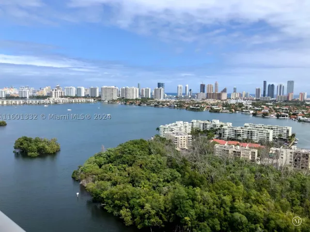 3-bedroom condo for sale in North Miami Beach - 16385 Biscayne Blvd 2421 - MondialRealty