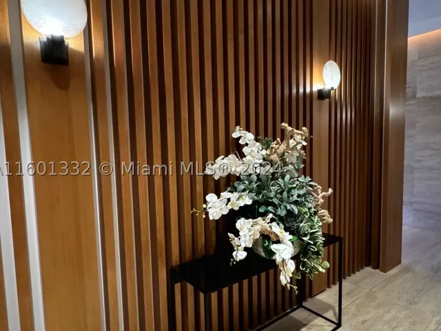 3-bedroom condo for sale in North Miami Beach - 16385 Biscayne Blvd 2421 - MondialRealty