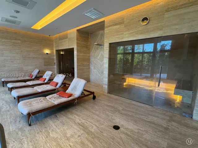 3-bedroom condo for sale in North Miami Beach - 16385 Biscayne Blvd 2421 - MondialRealty