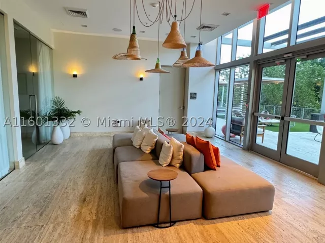 3-bedroom condo for sale in North Miami Beach - 16385 Biscayne Blvd 2421 - MondialRealty