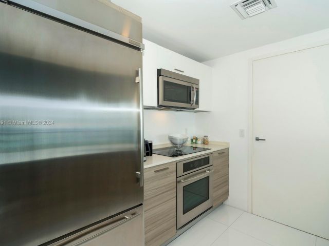 Apartment for sale  Unit #3305 - photo 5504745