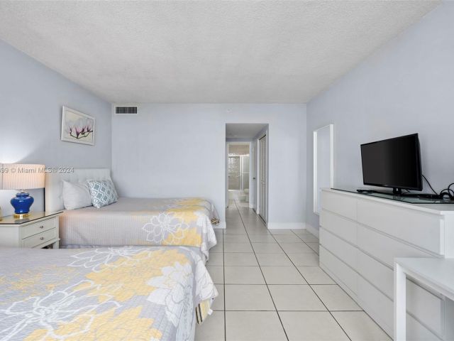 Apartment for sale  Unit #823 - photo 5948060