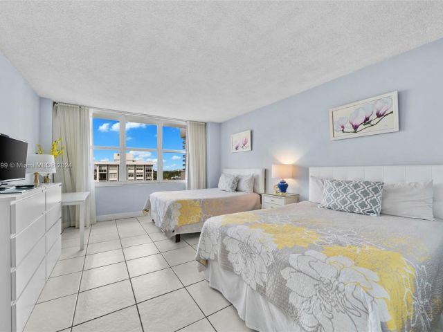 Apartment for sale  Unit #823 - photo 5948064