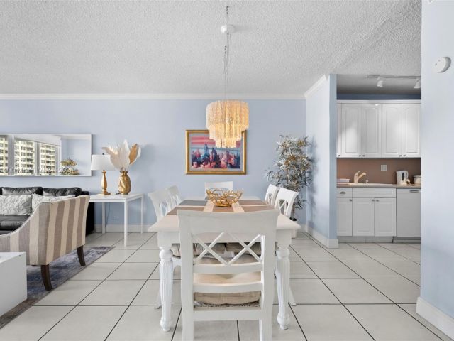 Apartment for sale  Unit #823 - photo 5948069