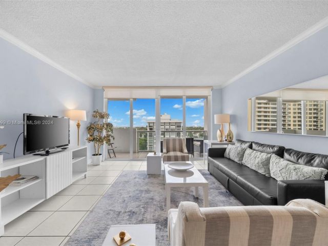 Apartment for sale  Unit #823 - photo 5948073