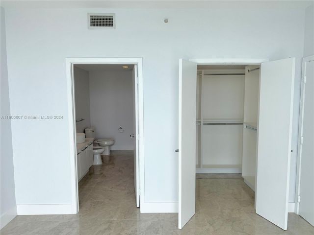 Apartment for rent  Unit #4112 - photo 5509896