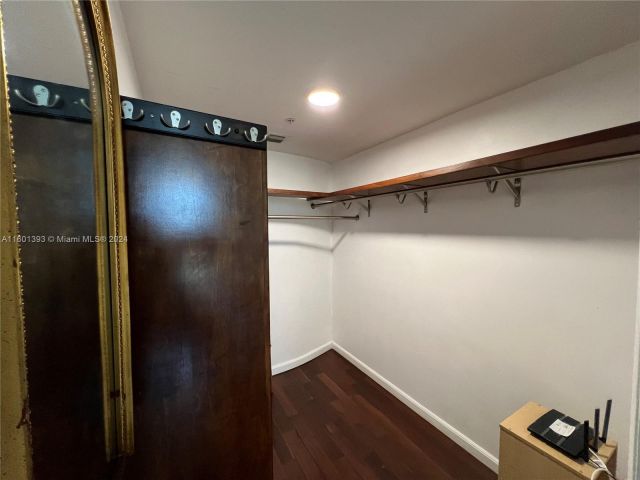 Apartment for sale  Unit #408 - photo 5507323