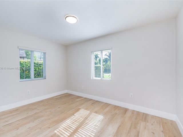 Home for rent at 7335 SW 32nd St - photo 5506152