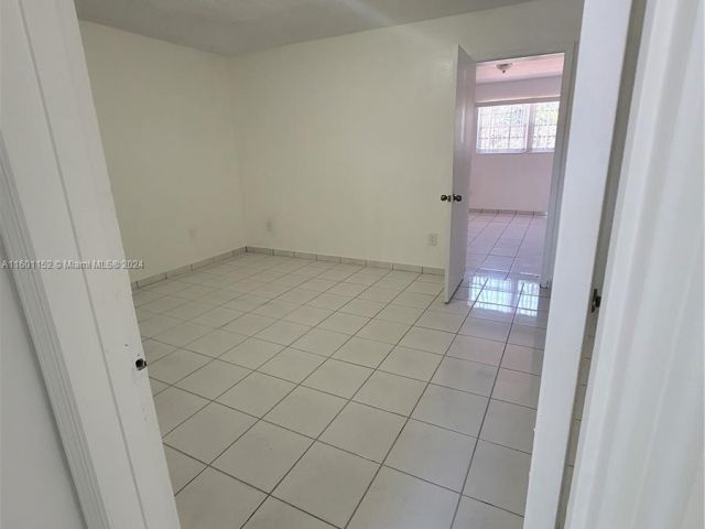 Home for rent at 12305 SW 42nd St - photo 5506443