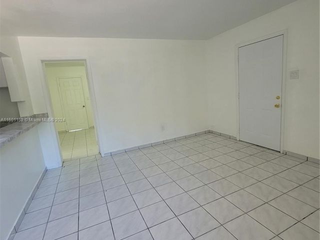 Home for rent at 12305 SW 42nd St - photo 5506450