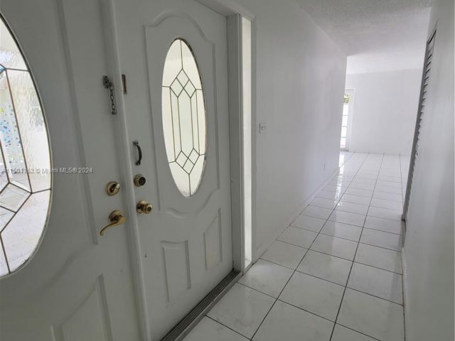 Home for rent at 12305 SW 42nd St - photo 5506454