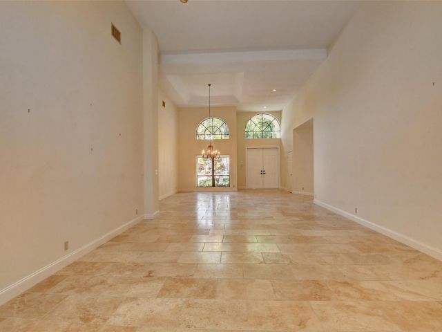 Home for rent at 2700 NW 49th St - photo 5509354