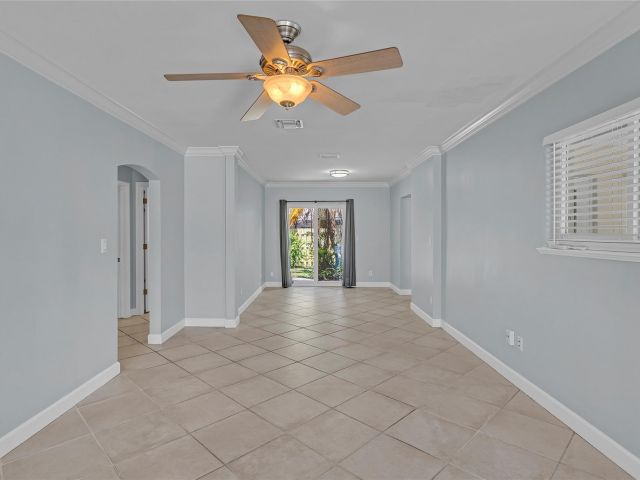 Home for sale at 1121-1123 NE 17th Ter - photo 5508404