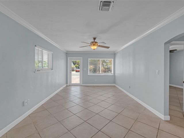 Home for sale at 1121-1123 NE 17th Ter - photo 5508405