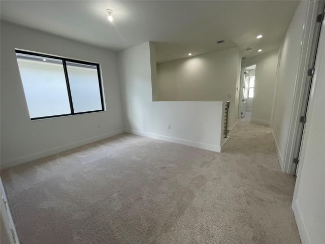 Home for rent at 8173 NW 42nd St - photo 5512130