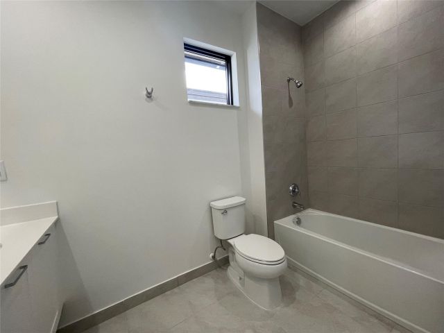 Home for rent at 8173 NW 42nd St - photo 5512141