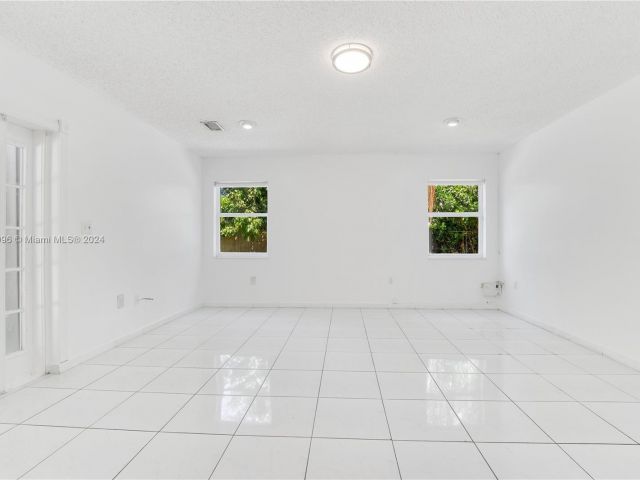 Home for rent at 15241 SW 150th St 0 - photo 5511094