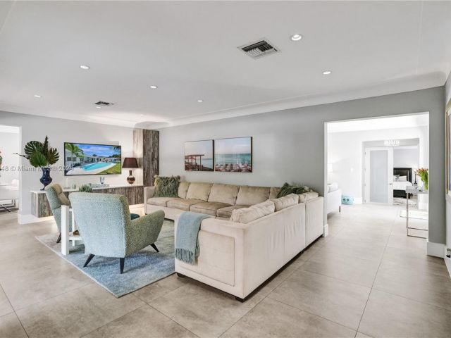 Home for sale at 4705 Granada Blvd - photo 5835579