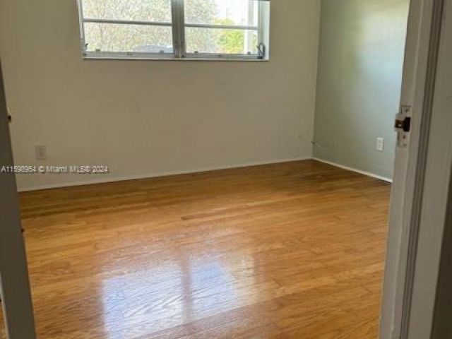 Home for rent at 809 NW 30th St - photo 5512796