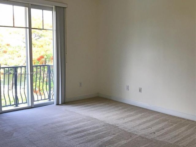 Home for rent at 3653 NW 5th Ter 3653 - photo 5512765