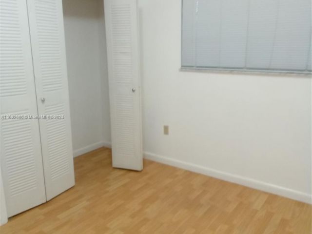 Home for rent at 13491 SW 62nd St 4 - photo 5514202