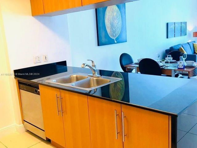 Apartment for sale  Unit #4305 - photo 5514734